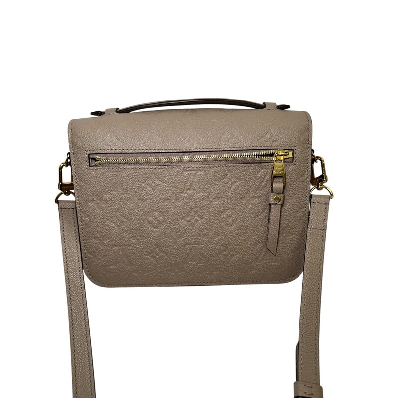 Louis Vuitton Metis Emperiente Turtledove

Code: Chipped

Dimensions:
9.8 x 7.5 x 2.8 inches
(Length x Height x Width)

In very good condition. Light scratching to the hardware.

Comes with the original dust bag. No box.