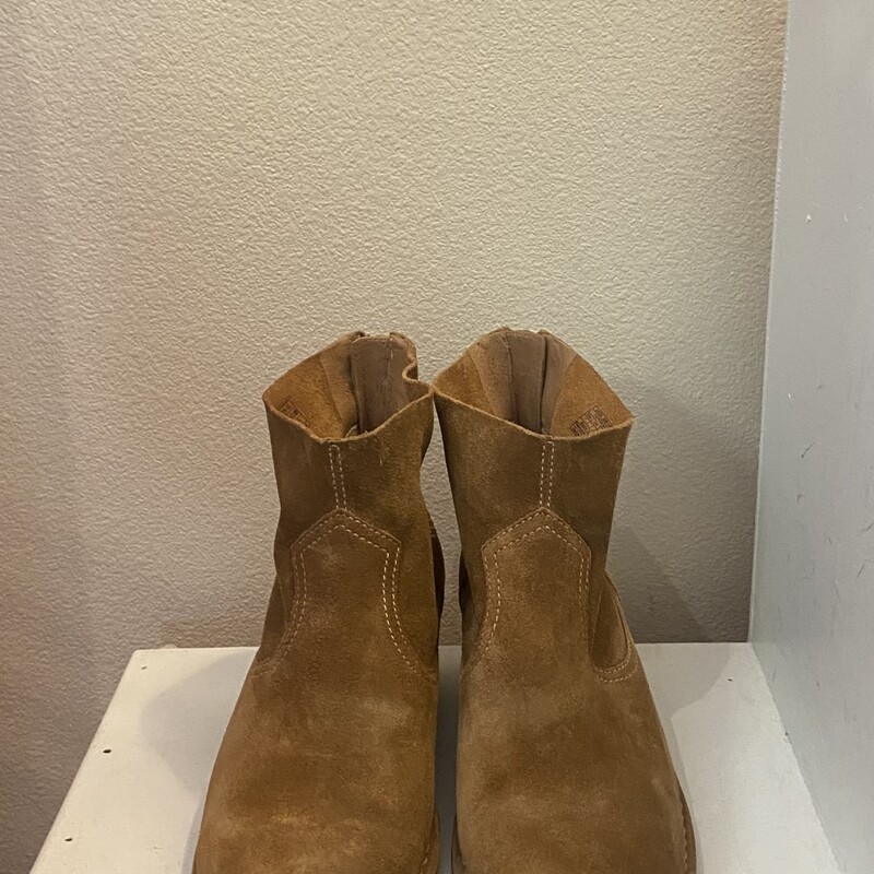 Camel Suede Ankle Boot<br />
Camel<br />
Size: 7 R $150