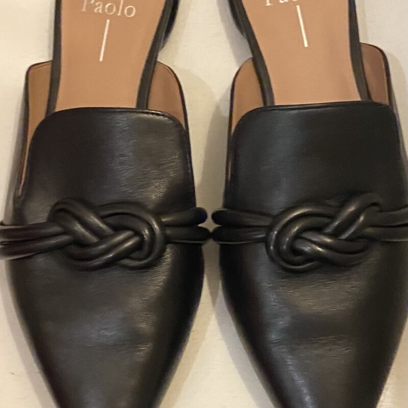 Blk Lther Knot Mule<br />
Black<br />
Size: 8 R $120