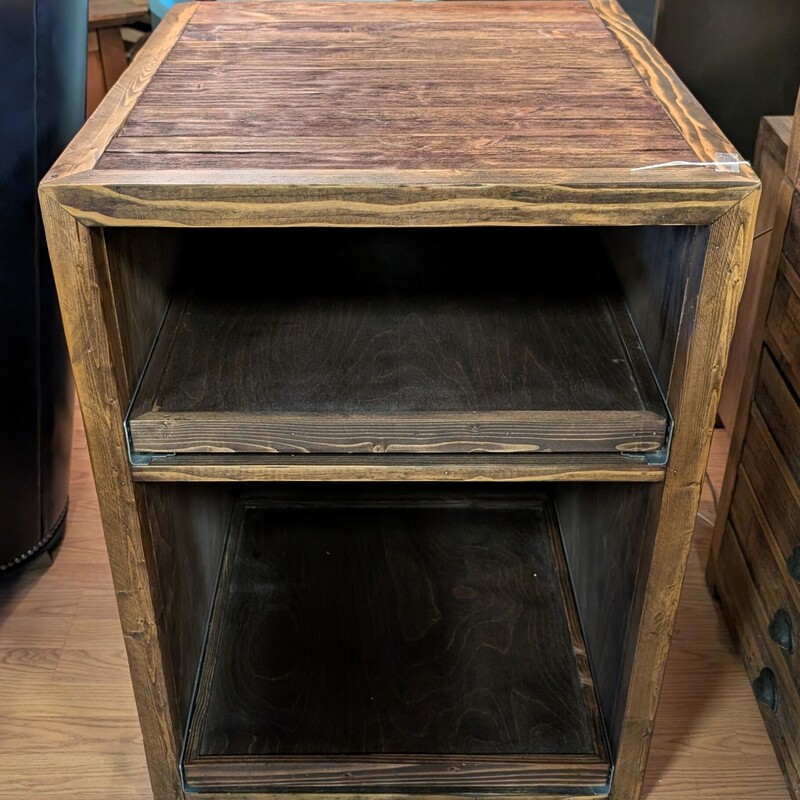 RH Printmakers File Print, Rustic, 2 Slide out Shelf
23 x 17 x 31h