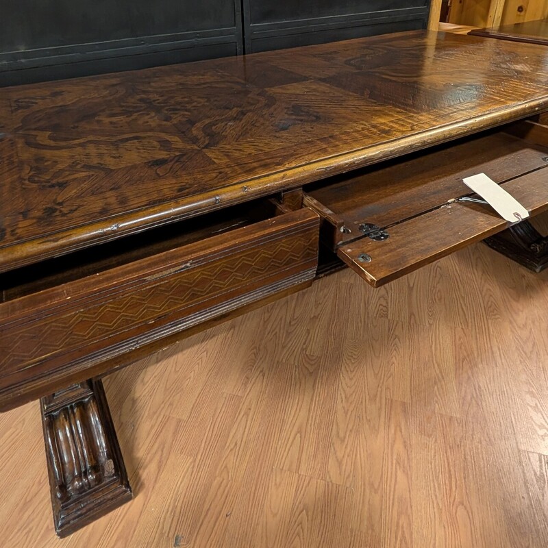 Eastern Legends Inlaid, TwoTone, 3 Drawer
75 x 37.5 x 30.5