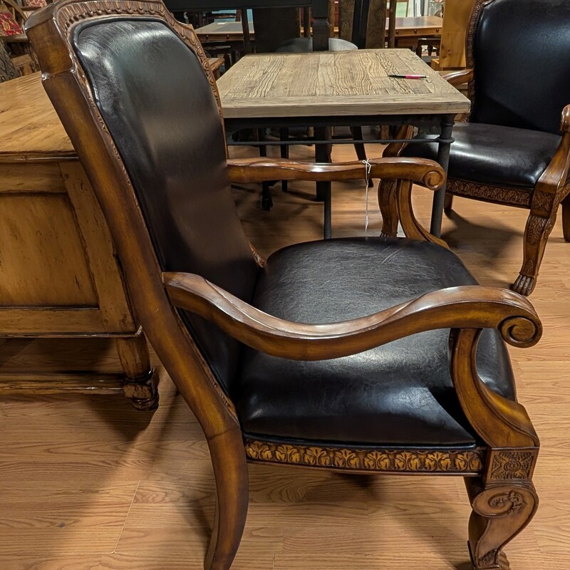 Leather & Carved Wood, Brown<br />
30 x 24 x 41h