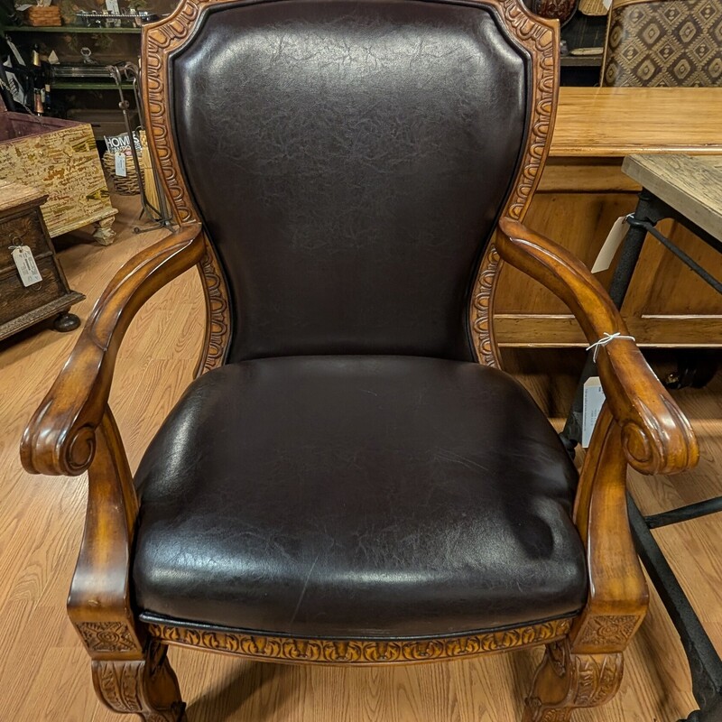 Leather & Carved Wood, Brown
30 x 24 x 41h