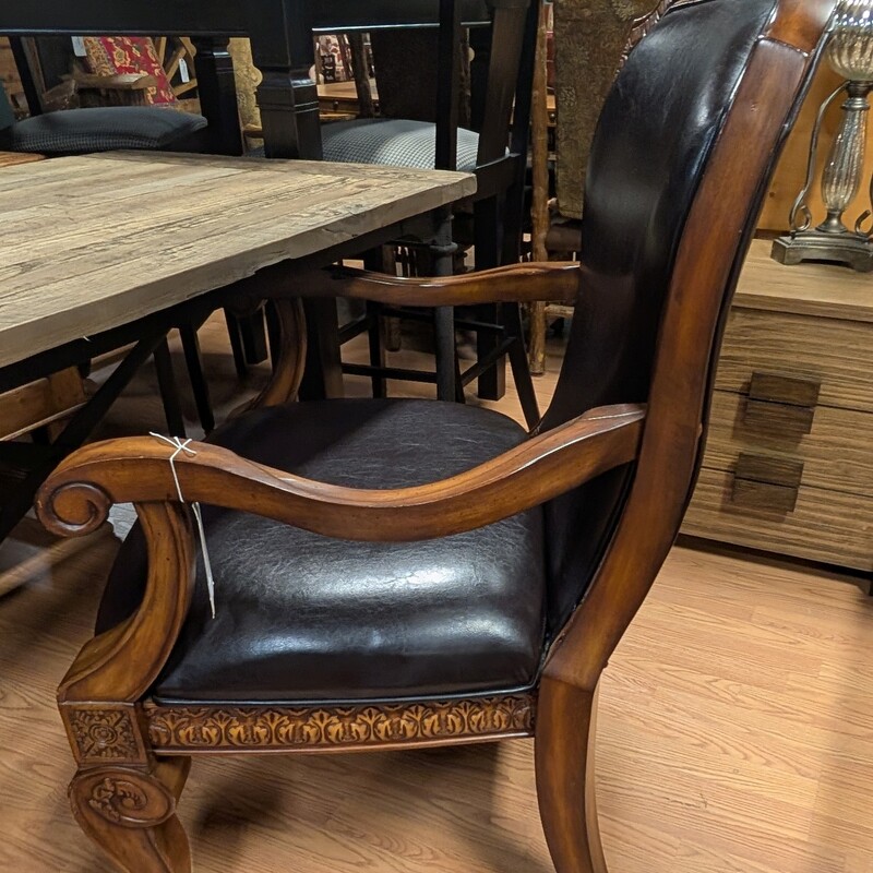 Leather & Carved Wood, Brown
30 x 24 x 41h