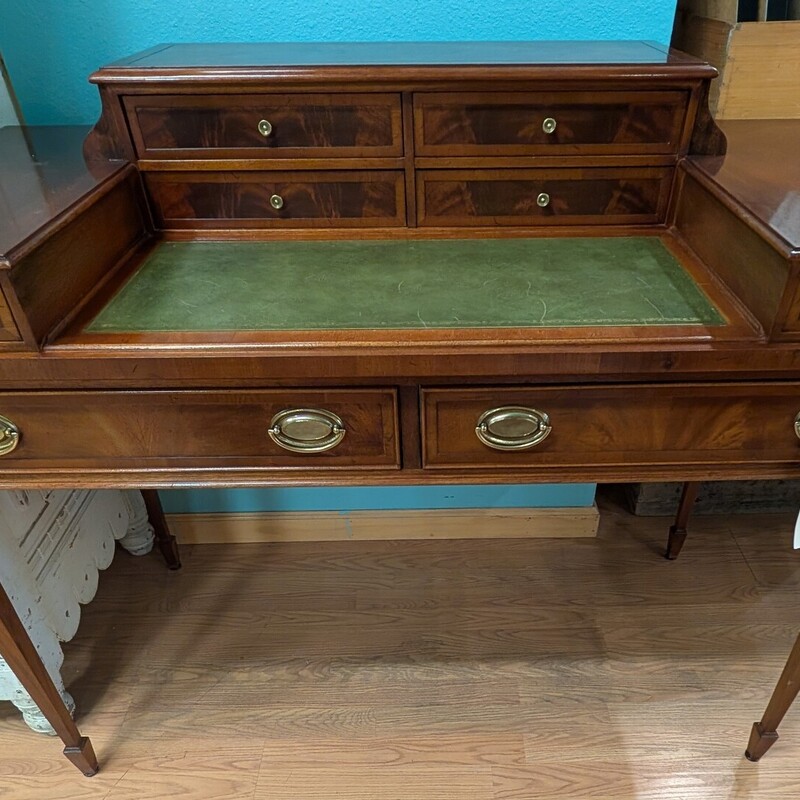 Hekman Copley, Green Leather Top, Multi Drawer
48 x 24 x 37h