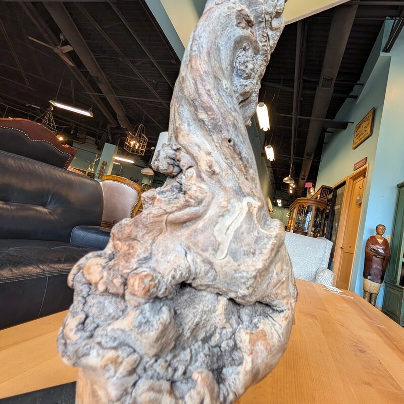 Burl Wood Table Lamp<br />
8 x 14h