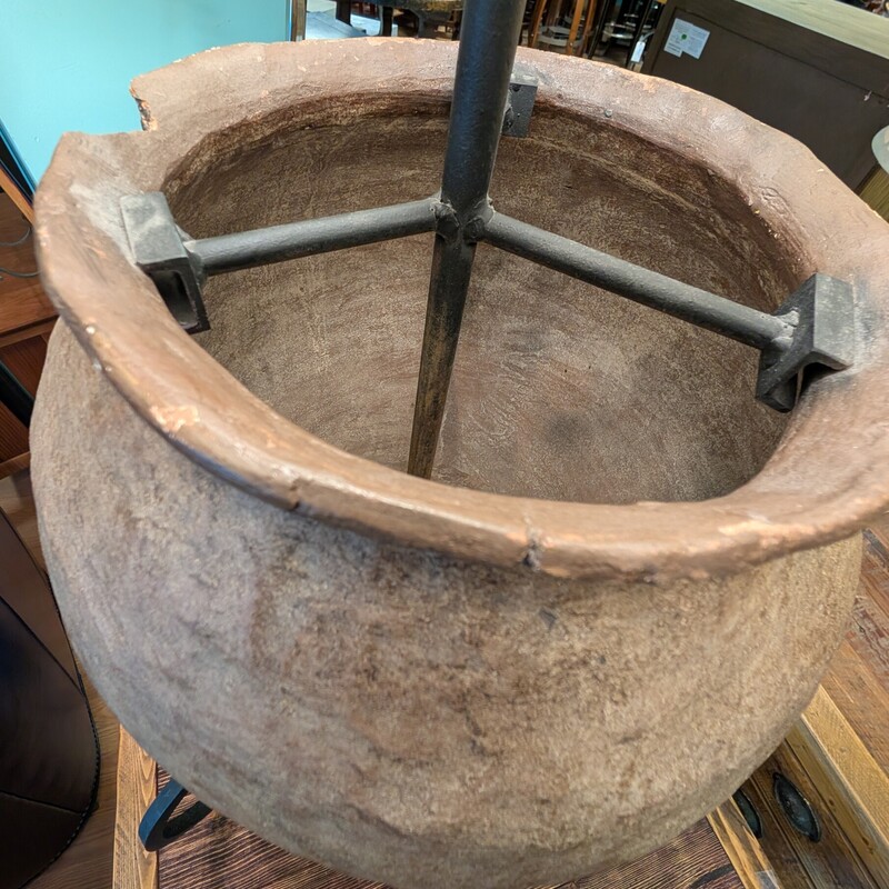 Rustic Ceramic Pot W Stand, Leather Shade
26 x 36h