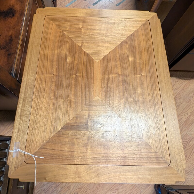 Mid Mod Inlay Side Table, Light Stain
24 x 30 x 24h
