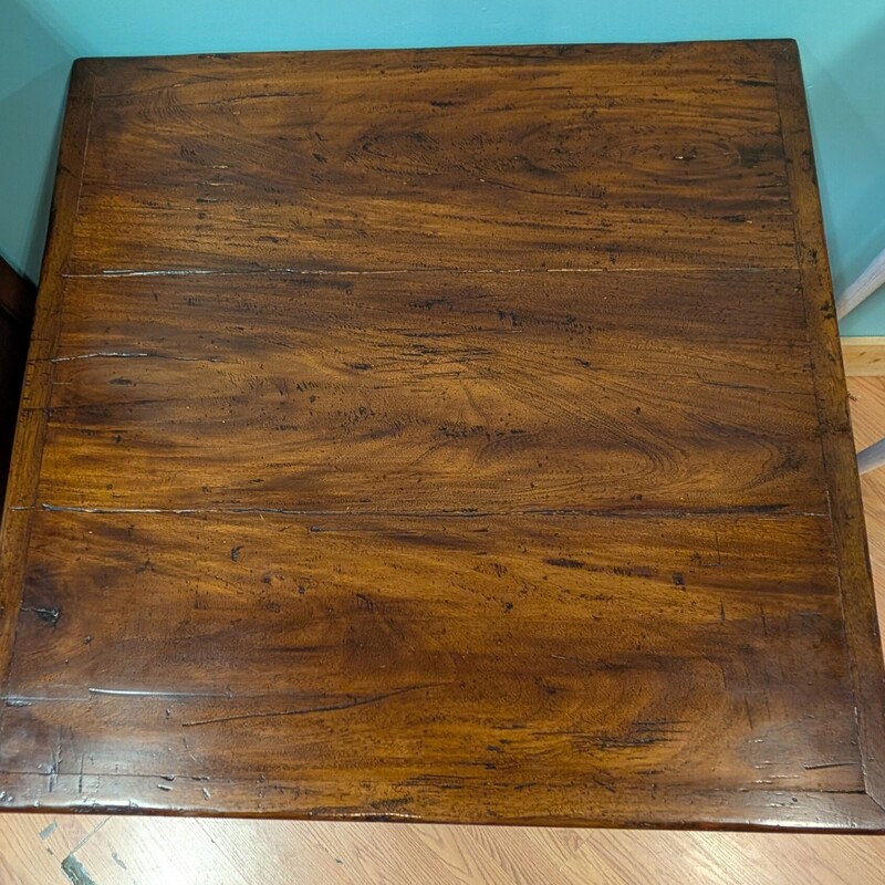Wood W/Base Cutouts, Dark Stain, Square
28 x 28 x 27h
