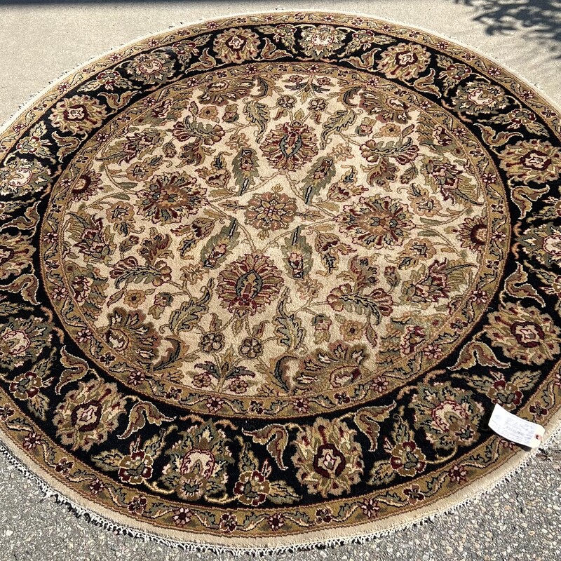 Round Classic Wool Rug