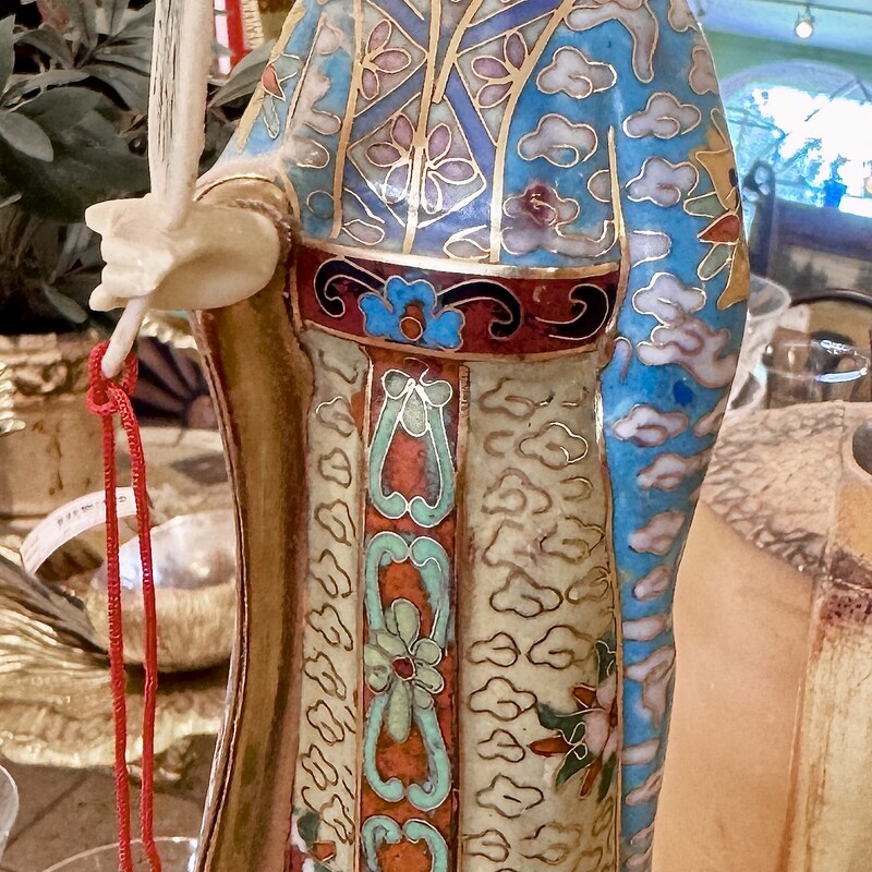 Figurine Vntage Cloisonne,
Size: 11tall