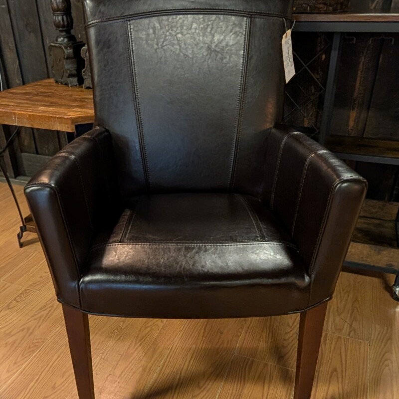 Ken Leather Arm Chair, Brown, Stitched
25 x 22 x 38
Seat Height 19in