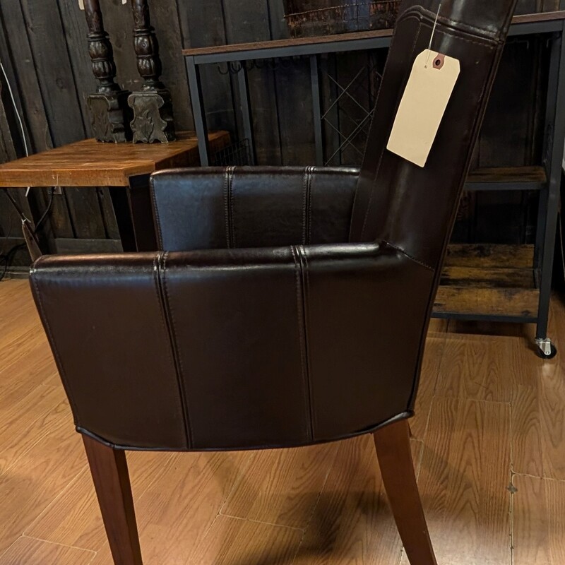 Ken Leather Arm Chair, Brown, Stitched
25 x 22 x 38
Seat Height 19in