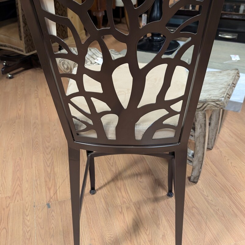 Johnson Casuals Cutout, Luca Eden
18 x 18 x 45.5h
SH 30in