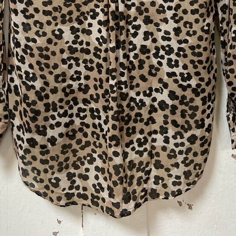 Br/Tn Leop Bttn Shirt<br />
Br/tan<br />
Size: XS R $78