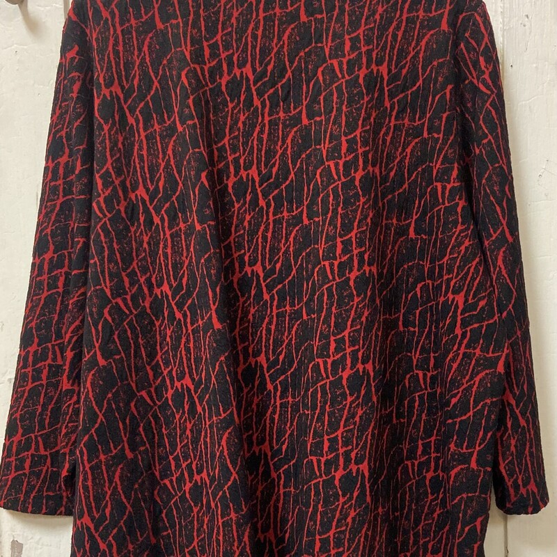 Blk/Rd Pat Top<br />
Blk/Red<br />
Size: 3X R$79