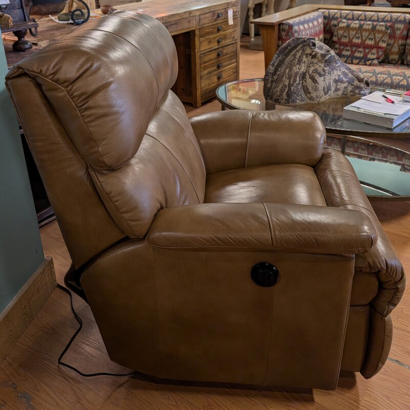 Flexsteel Leather Recliner, Brown, Electric<br />
33 x 34 x 39h