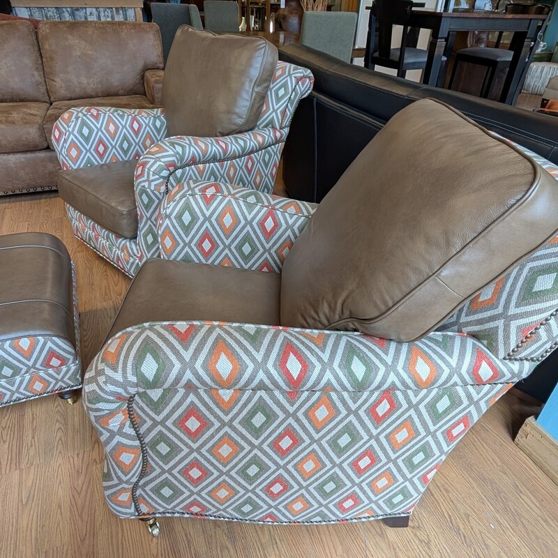 Hickory Chair 3pc W/Ott, Fabric, Leather<br />
33 x 40 x 36h<br />
Otto 18 x 24