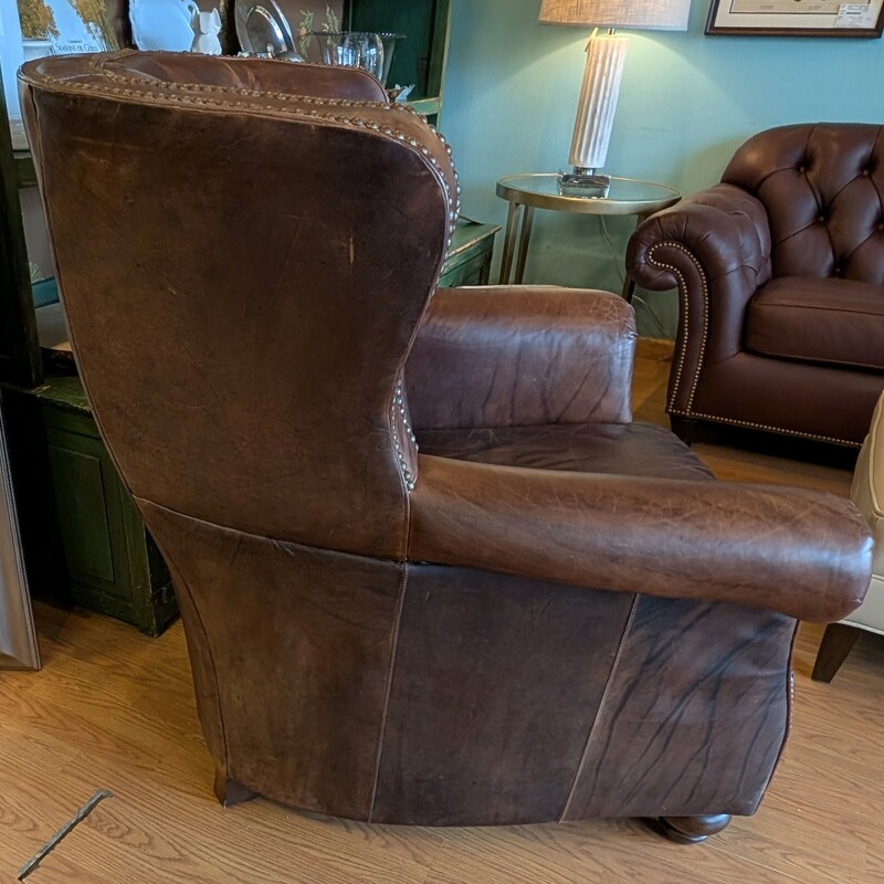 Paul Robert Stud Leather, Brown, Wingback<br />
36 x 36 x 41h