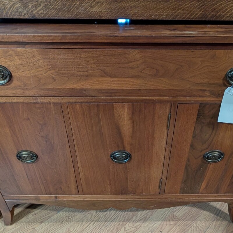 Abernathy Sideboard Vintage, 3 Door, Drawer
48 x 18.5 x 35h
