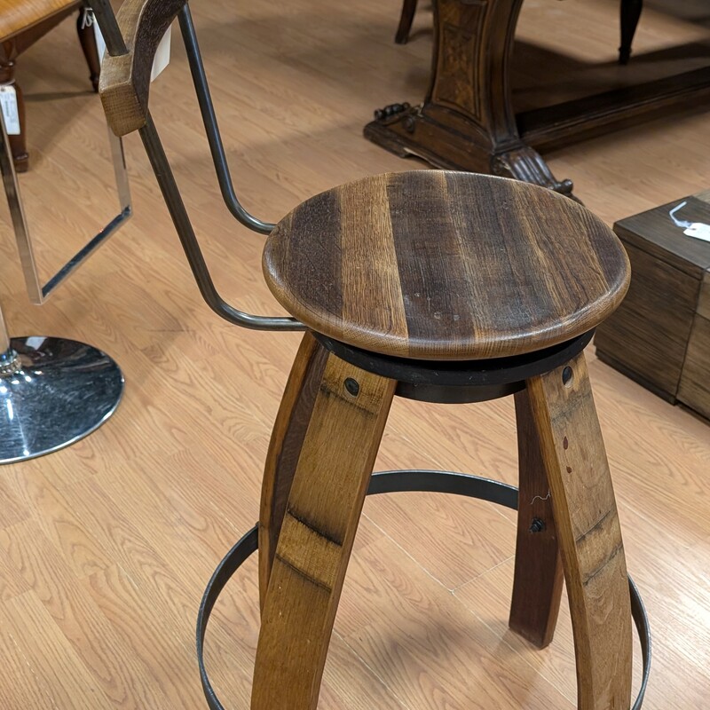 Barrel Stave Swivel<br />
21 x 43<br />
30 Seat Height