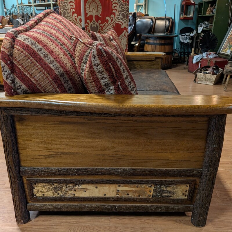 Old Hickory Woodland Sofa, Birch Bark, Rustic<br />
Leather and Upholstery<br />
75 x 40 x 39h