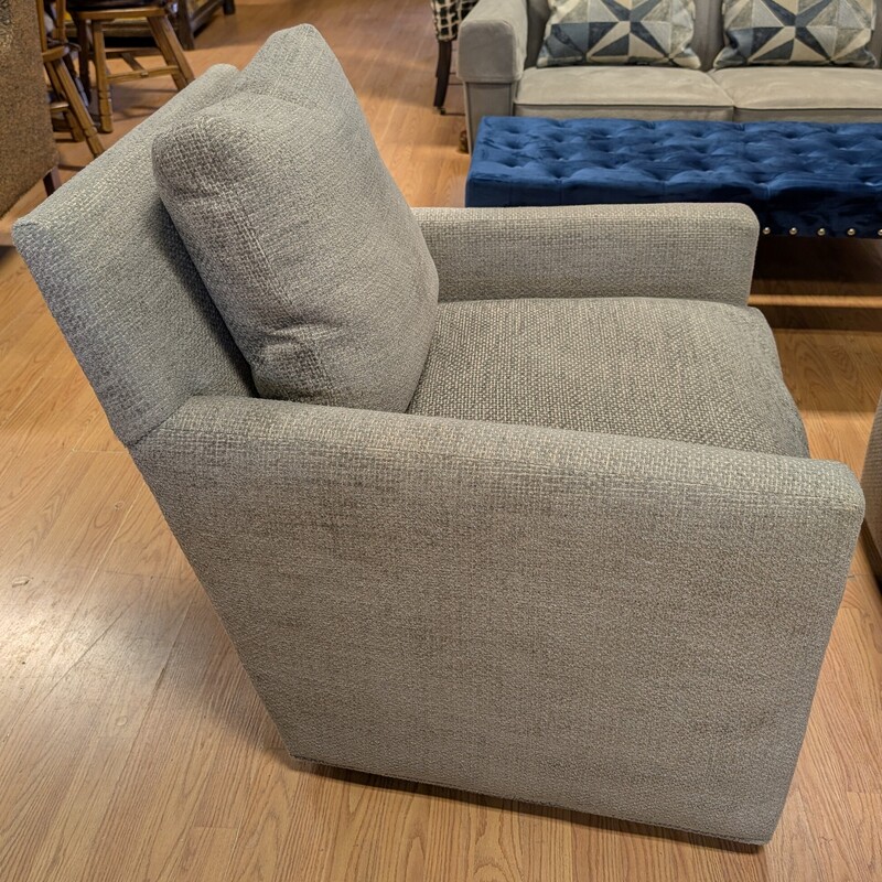 Lee Industries Arm Chair, Grey, Swivel<br />
31 x 31 x 33h