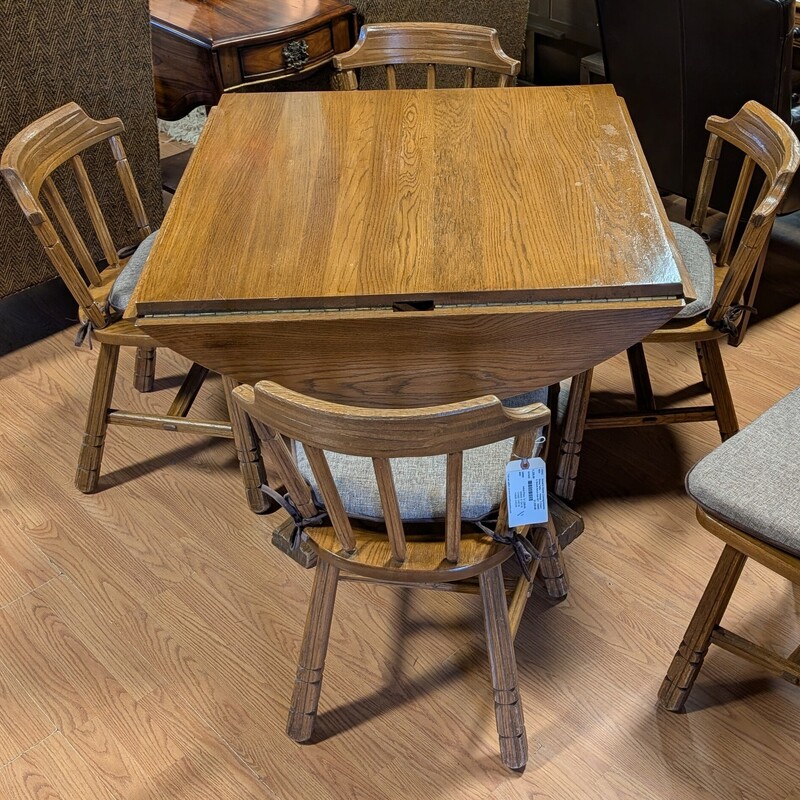 A. Brandt Ranch Oak SET, Vintage, 5 Chairs<br />
51 Round<br />
36 x 36 Square<br />
28.5 h