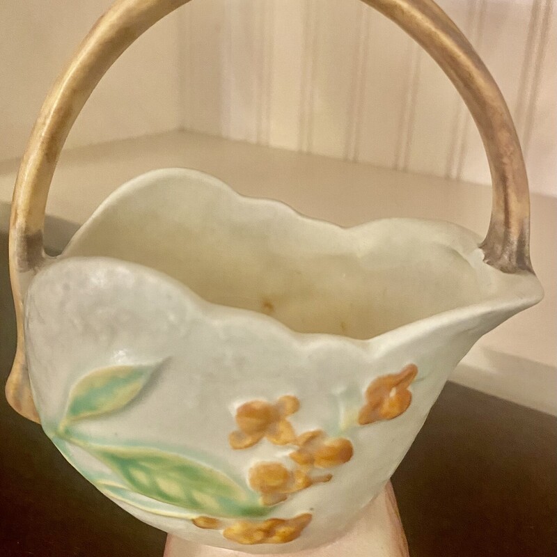 Roseville Bittersweet Green, Twig Handle, 1951 Mid Century Modern Art Pottery Basket 808-6. Size: 6x4x7