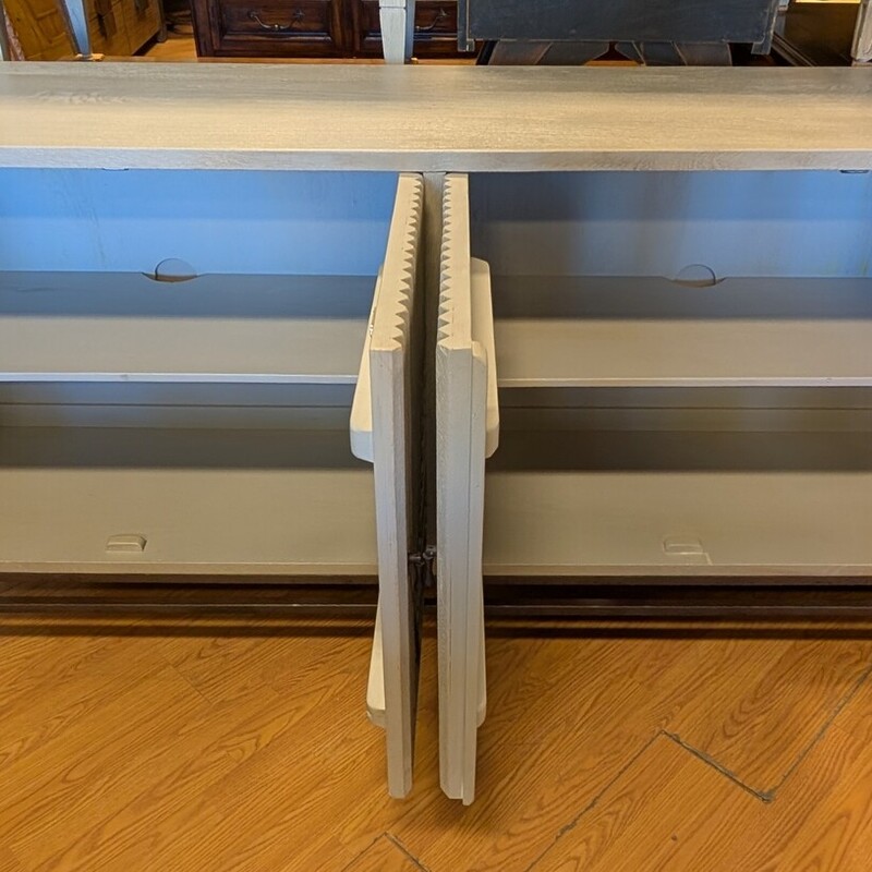 Finn Mango Sideboard, 4 Door, GrayWash
72 x 16 x 37