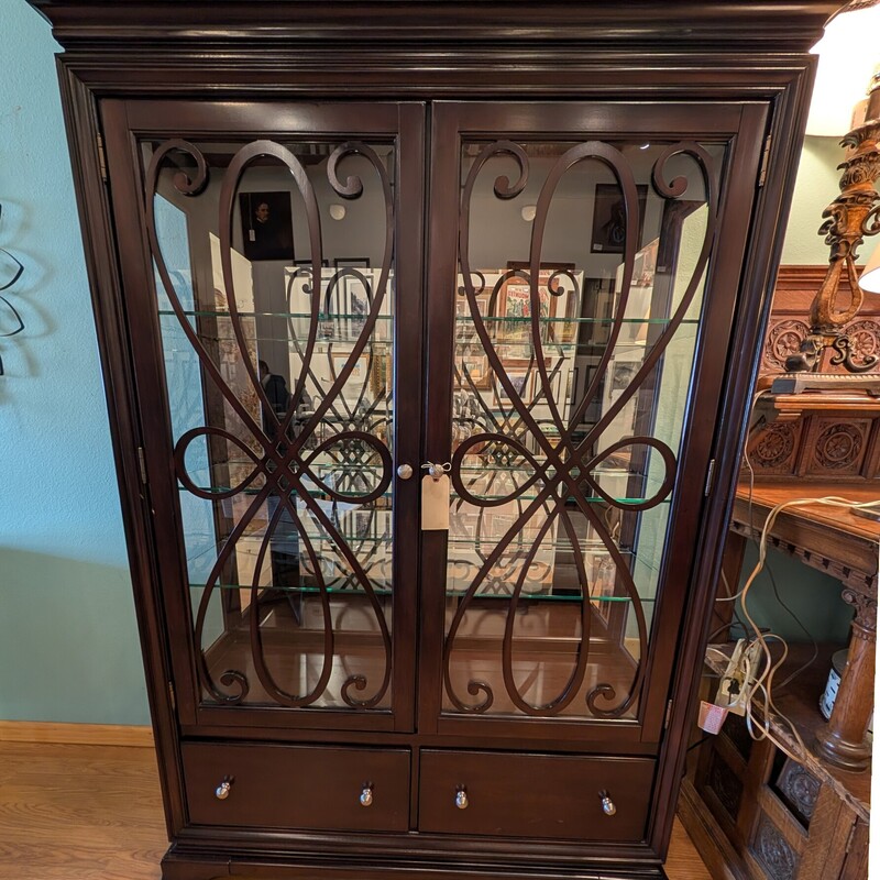 Hooker Envision China, Wood, Scroll, Mirrored Back, Lighted
54 x 19 x 78h
