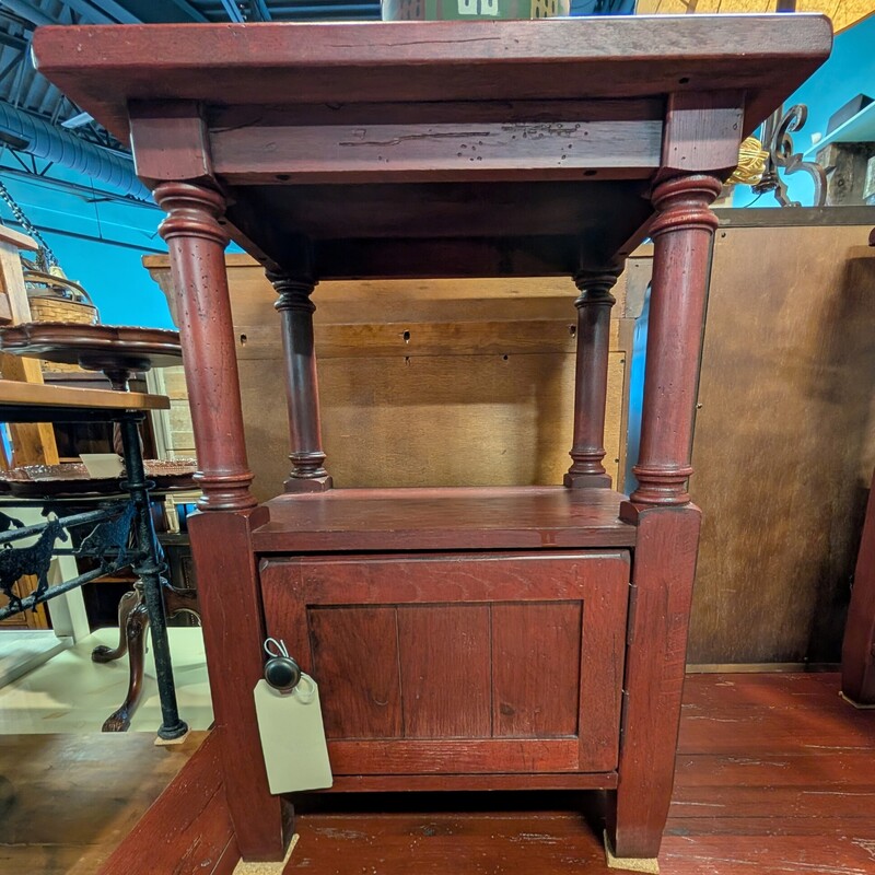 Attic Heirlooms W/Door, Dark Red
21 x 16 x 28h