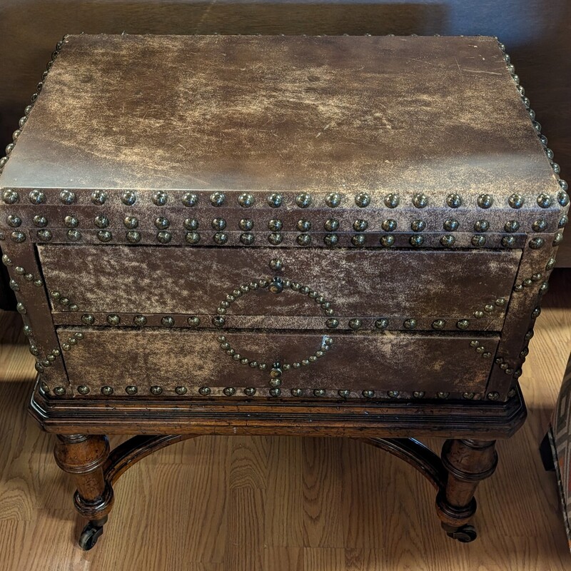 Lexington Studded Side, Casters, 2 Drawer
24 x 16 x 26h