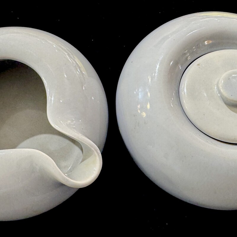 Sugar & Creamer by Hollydale; Malibu Modern
Size: 2 Piece