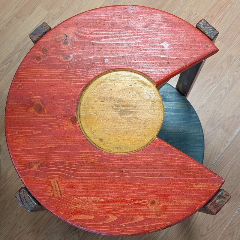 Colorado State Table, Multi, Colorful<br />
24 Round x 26h