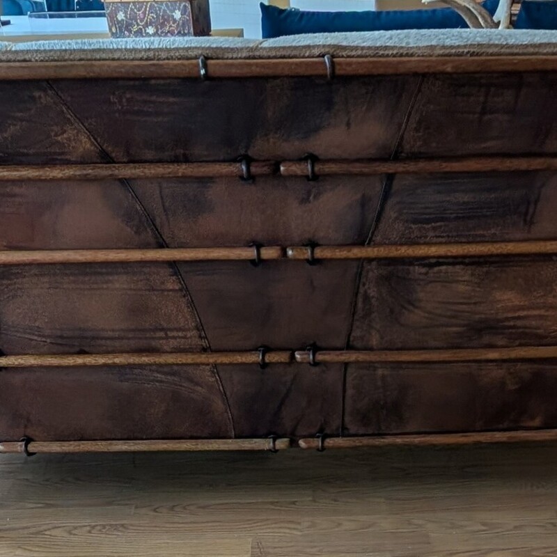 Pacific Green Navajo Hide, Brindle, Palmwood
90 x 36 x 35h