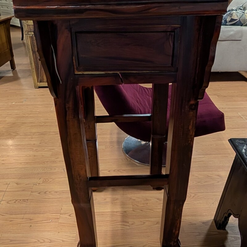 Chinese Shrine Table, Rosewood, Drawer<br />
Damage from wood drying out<br />
32 x 19 x 43h