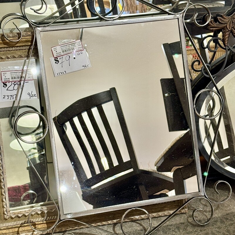 Mirror Wrought Iron Scroll
Size: 16x20