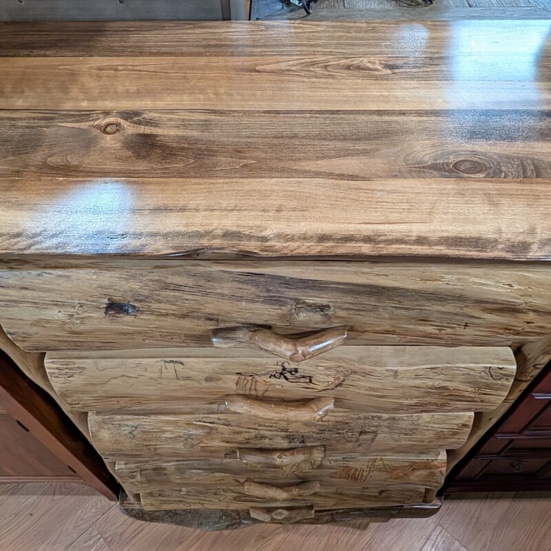 Custom Log Dresser, 5 Drawers<br />
40 x x22 x 51h