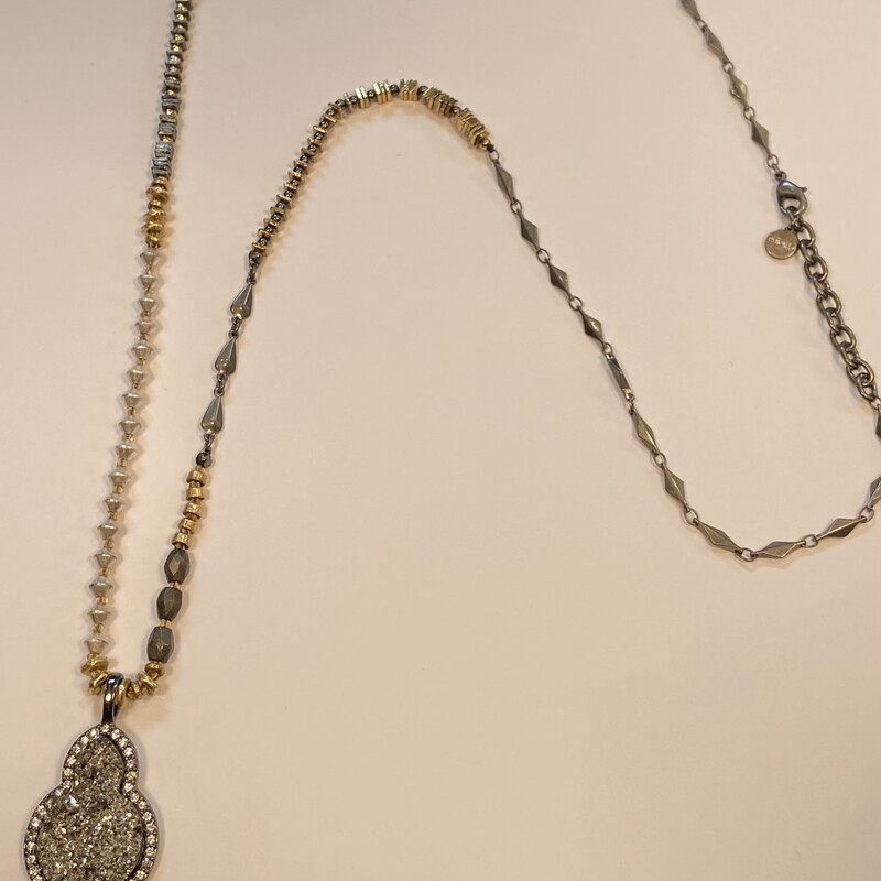 Druzy Stone Pendant<br />
S/G/GM<br />
Size: R $89