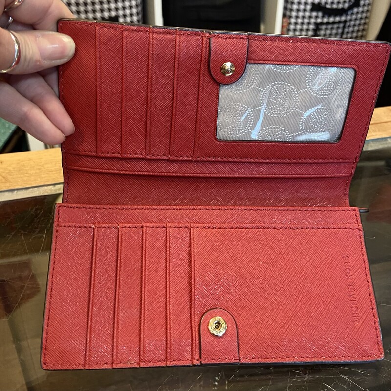 Red Lther Snap Wallet<br />
Red<br />
Size: R $128