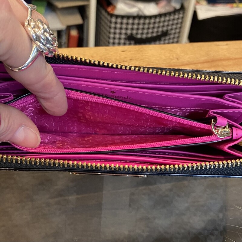 B/W Spade Lher Wallet
Bk/W
Size: R $179