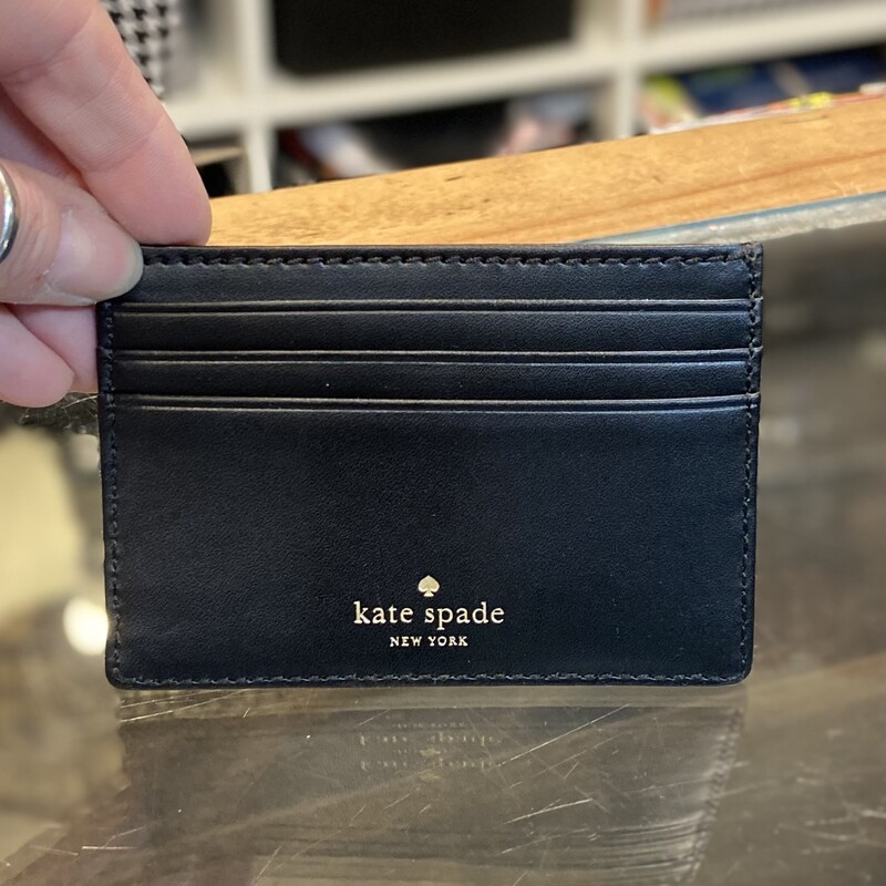 NEW Blk Lther Card Case<br />
Black<br />
Size: R$79