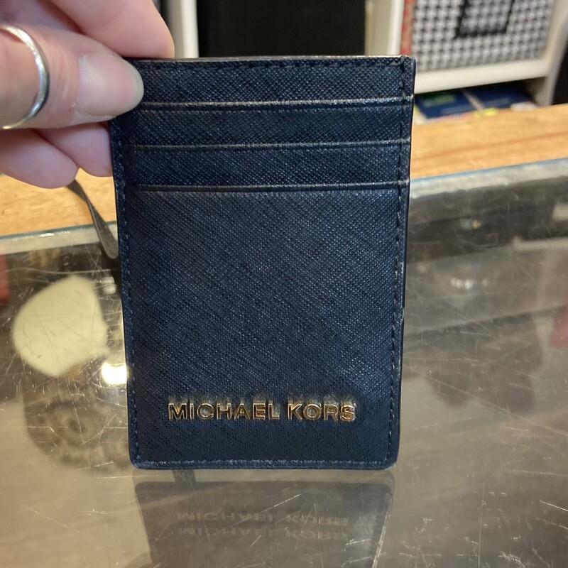 Blk ID Lariat
Black
Size: R $89