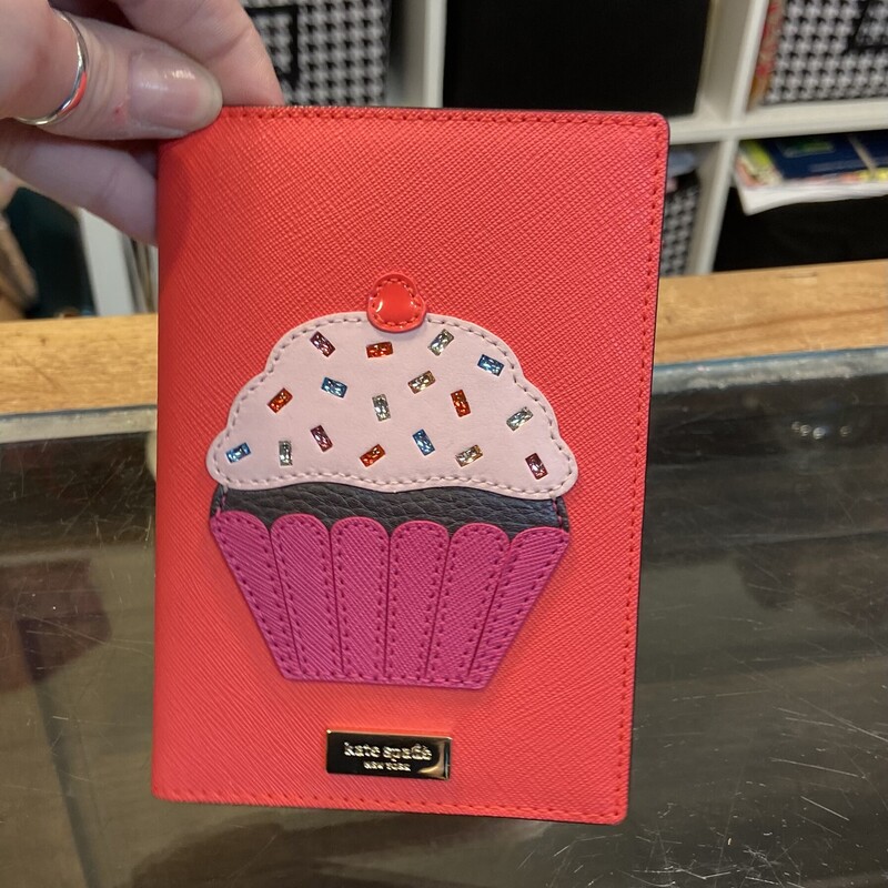 NWT Cral Cupcake Passport