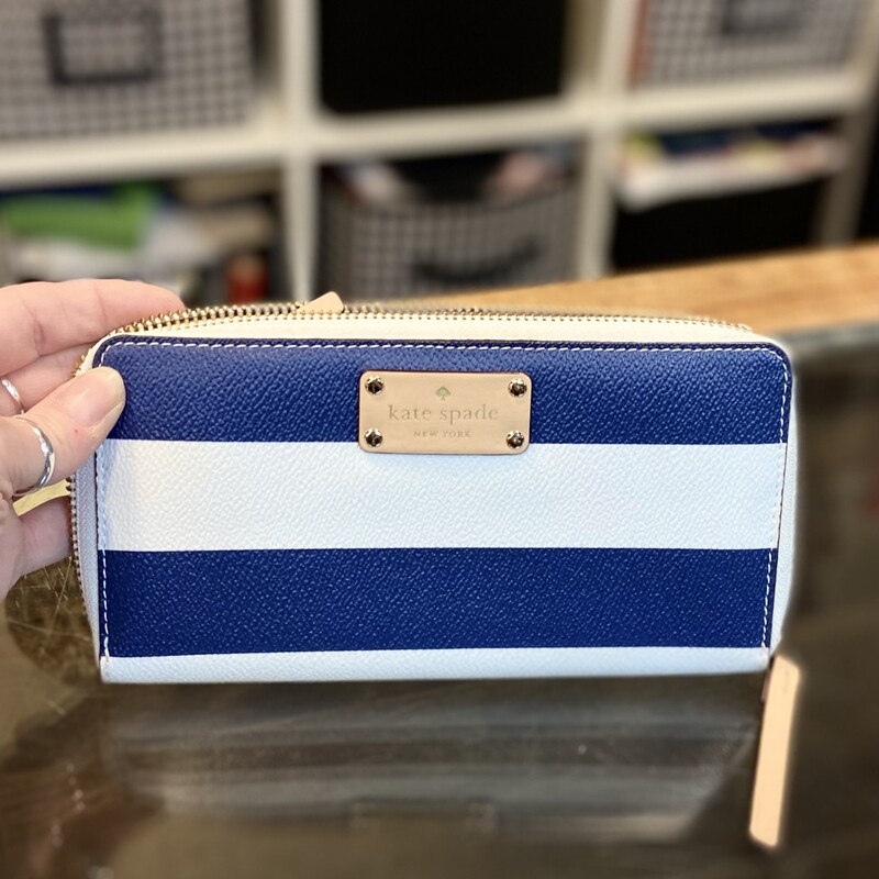 NEW Nvy/W Stripe Wallet