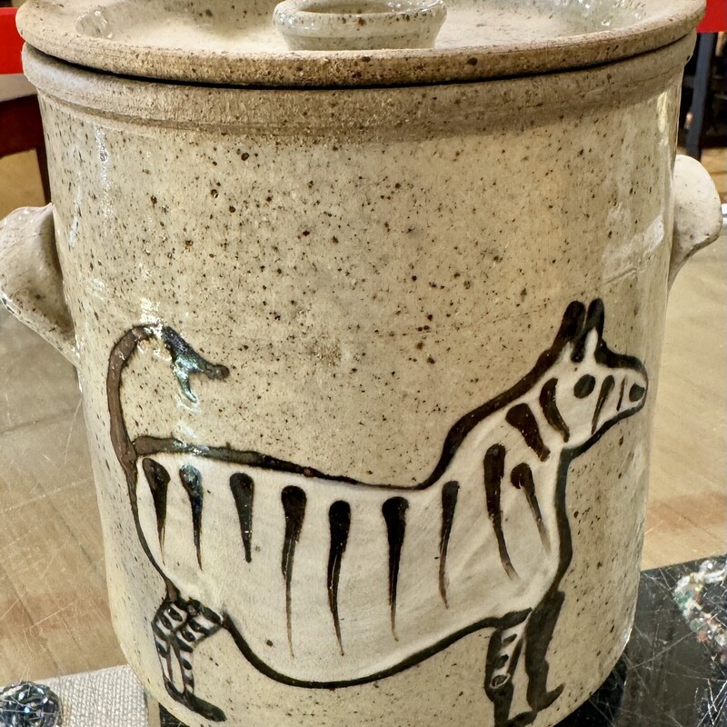 Cannister Pottery W/Lid
