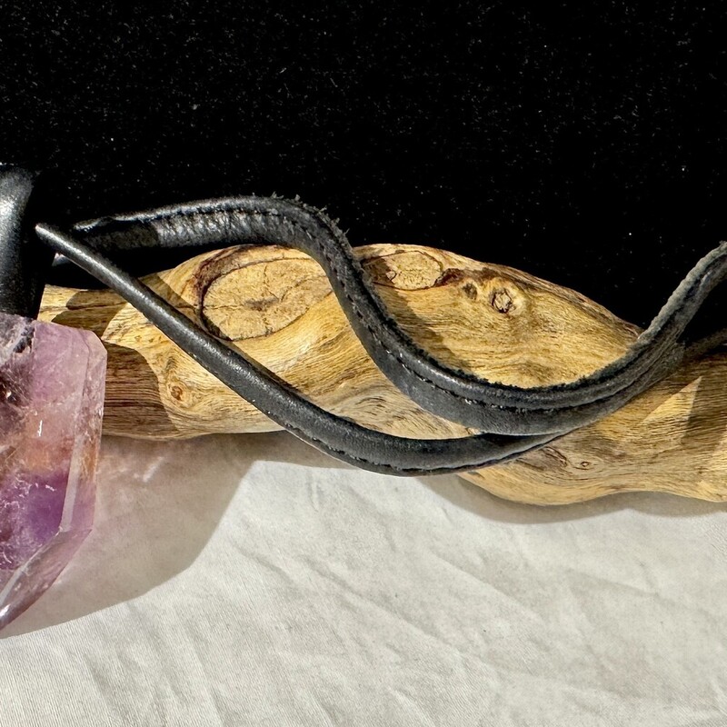 NEblkLeatherAmythest