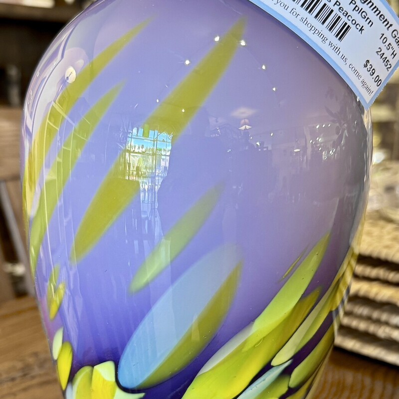 Vase Art Glass Peacock,
Size: 10.5H