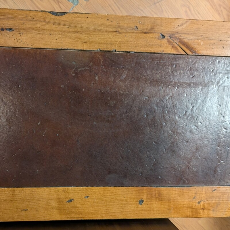 Rustic Metal Leg 2 Tone, Door, Drawer<br />
30.5 x 19 x 30h